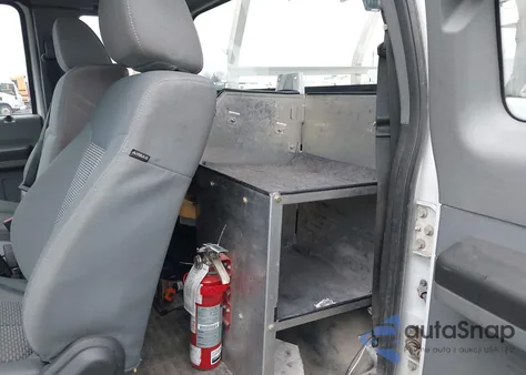 2014 Ford F-250 Xl z USA, uszkodzony, nr VIN 1FD7X2B65EEA49868